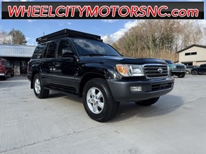 Picture of a 2004 Toyota Land Cruiser Base