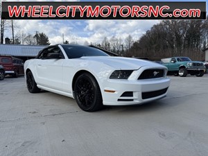 Picture of a 2014 Ford Mustang V6