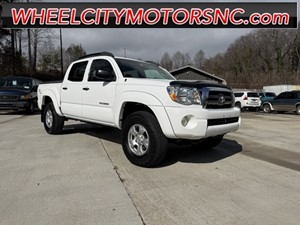 Picture of a 2009 Toyota Tacoma PreRunner