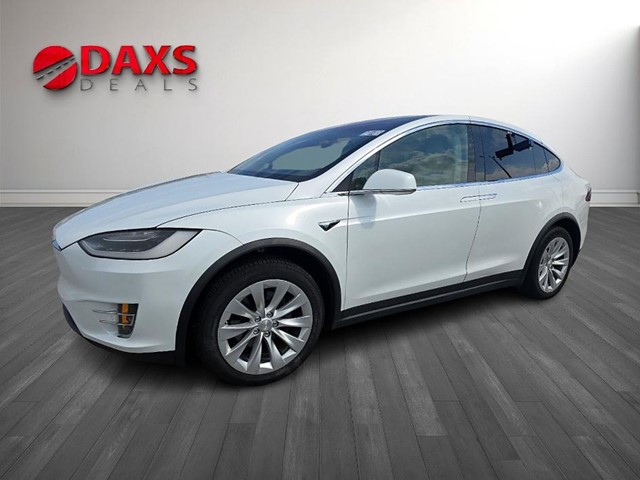 TESLA MODEL X 75D in Fayetteville