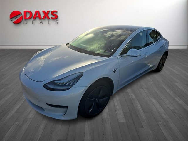 TESLA MODEL 3 Standard Range Plus in Fayetteville