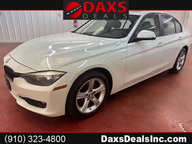 BMW 3-SERIES 320i xDrive in Fayetteville