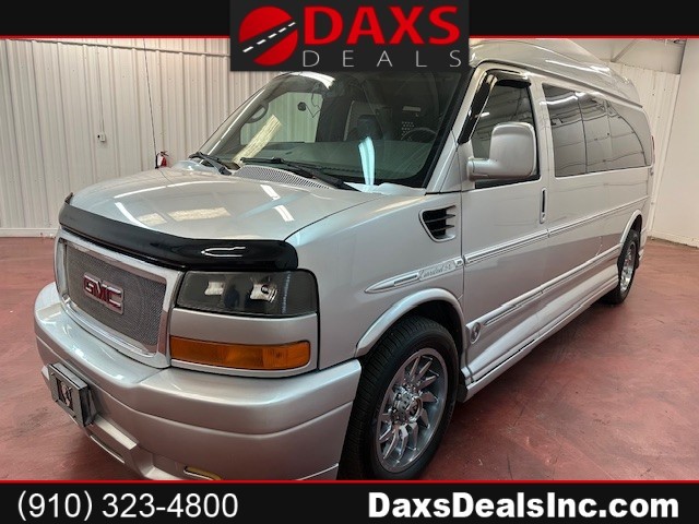 GMC SAVANA RV G2500 3LT in Fayetteville