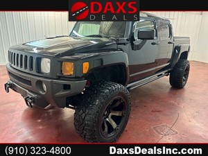 Picture of a 2009 HUMMER H3T Alpha