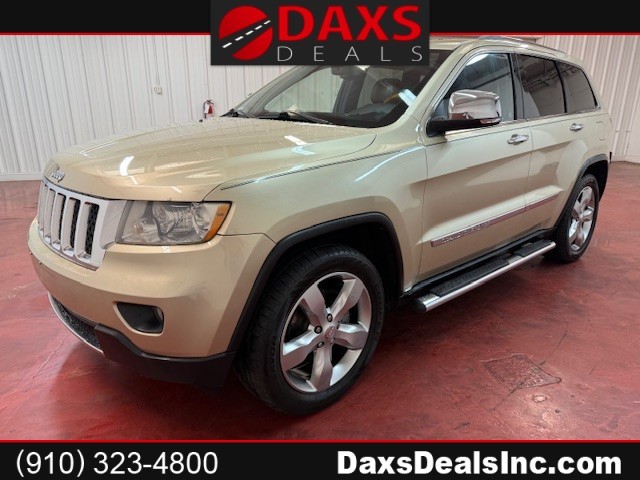 JEEP GRAND CHEROKEE Overland 2WD in Fayetteville