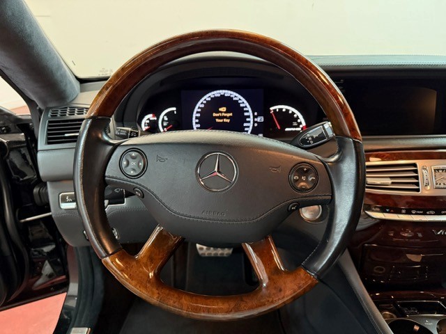 2008 Mercedes Benz CL 65 AMG photo 9