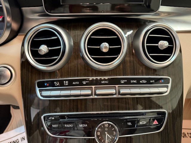 2015 Mercedes Benz C 300 Sedan photo 14