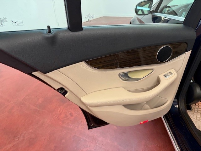 2015 Mercedes Benz C 300 Sedan photo 16