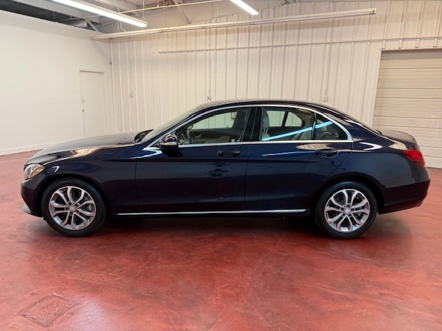 2015 Mercedes Benz C 300 Sedan photo 2