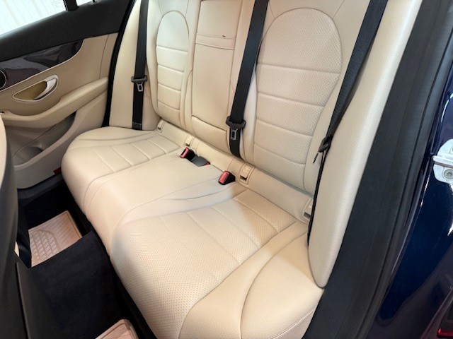 2015 Mercedes Benz C 300 Sedan photo 22