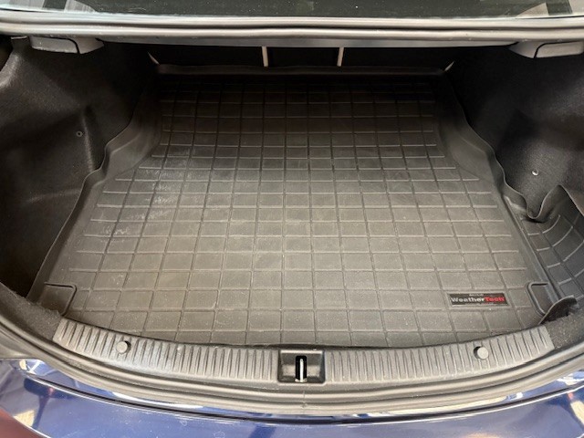 2015 Mercedes Benz C 300 Sedan photo 24