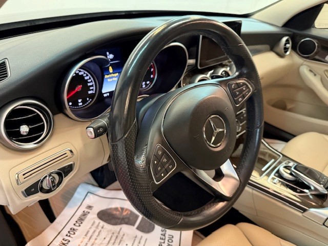 2015 Mercedes Benz C 300 Sedan photo 9