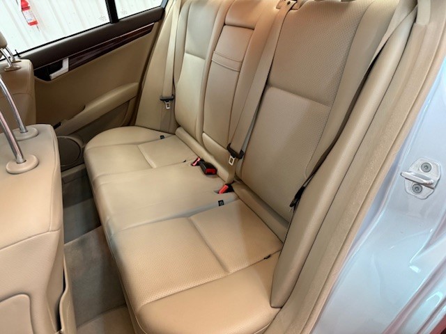 2013 Mercedes Benz C 250 Luxury Sedan photo 14
