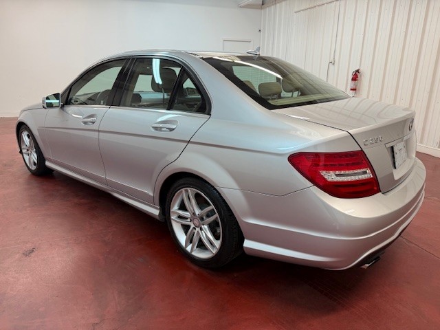 2013 Mercedes Benz C 250 Luxury Sedan photo 3