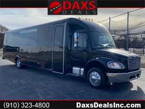 Picture of a 2008 FREIGHTLINER 32 PASSENGERS BUS M2 106