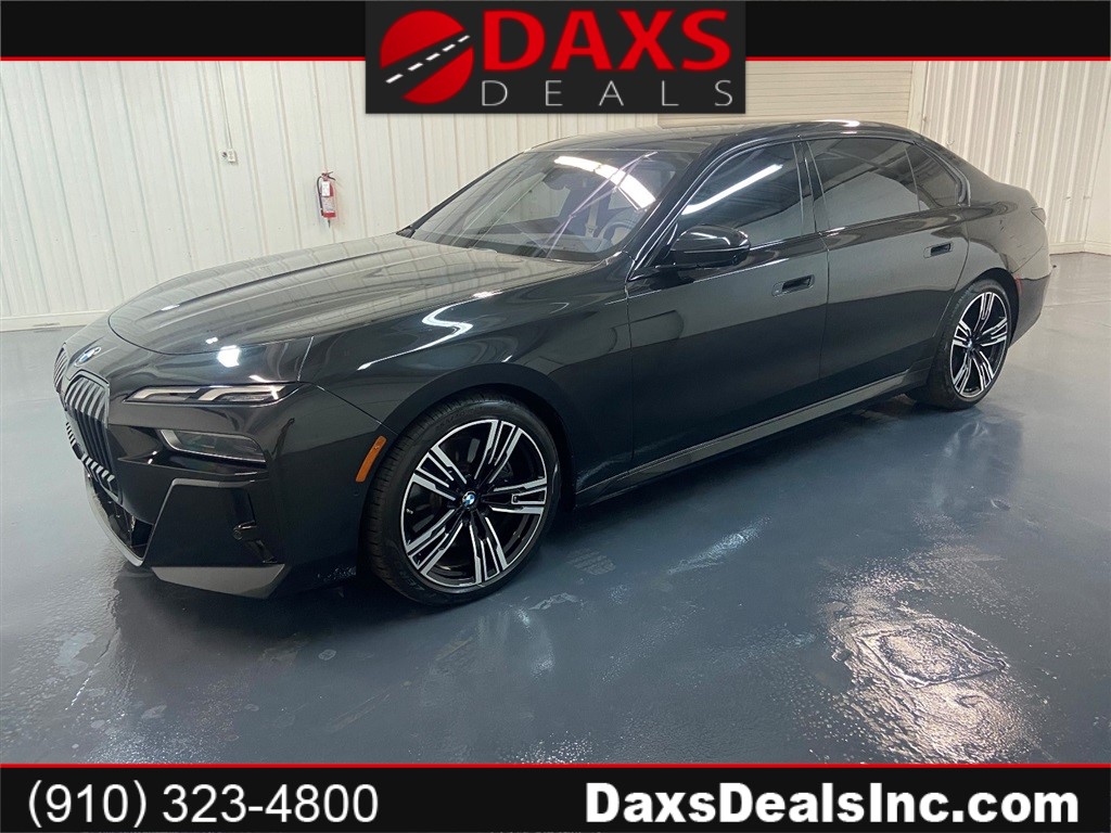 2023 BMW 7 Series 760i's photo