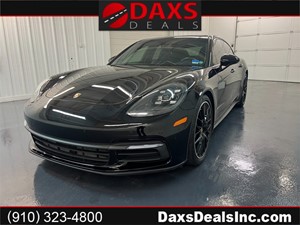 Picture of a 2018 PORSCHE PANAMERA 4