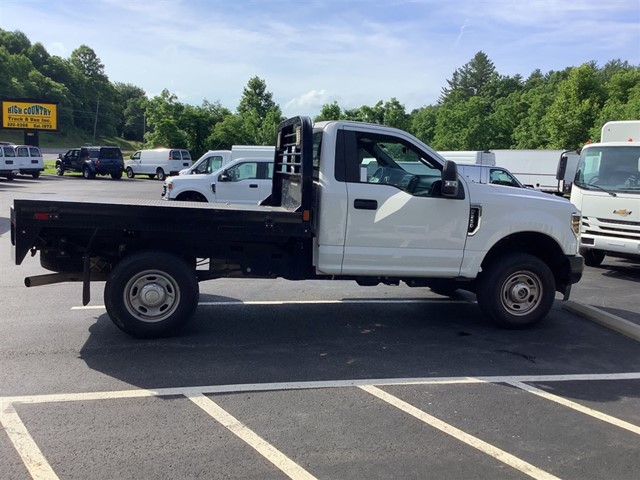 FORD F250 4WD FLATBED in 