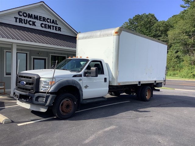 FORD F550 BOX TRUCK W/ LIFTGATE in 