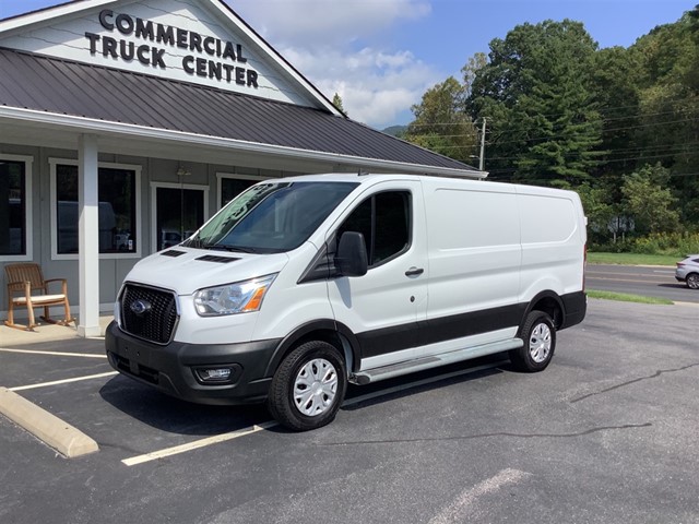 FORD TRANSIT 250 LOW ROOF in 