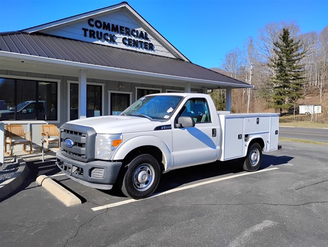 FORD F250 UTILITY TRUCK in 