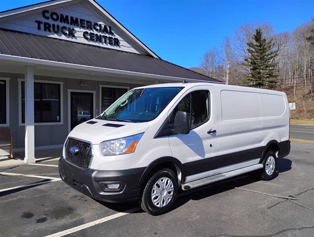 FORD TRANSIT 250 LOW ROOF in 