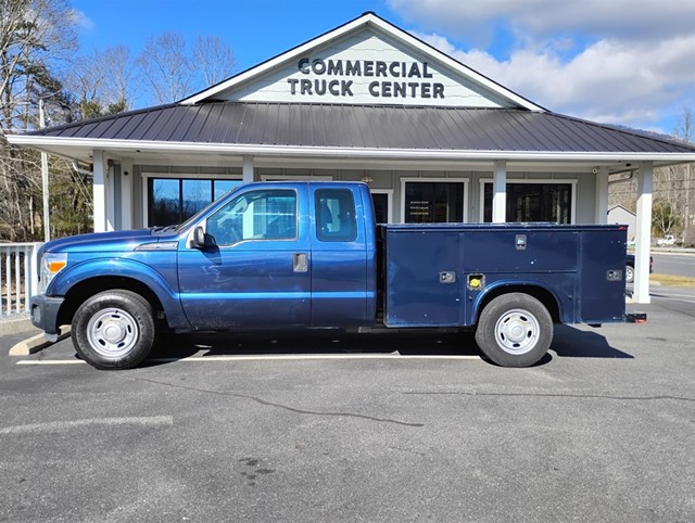 FORD F350 SUPERCAB UTILITY TRUCK in 