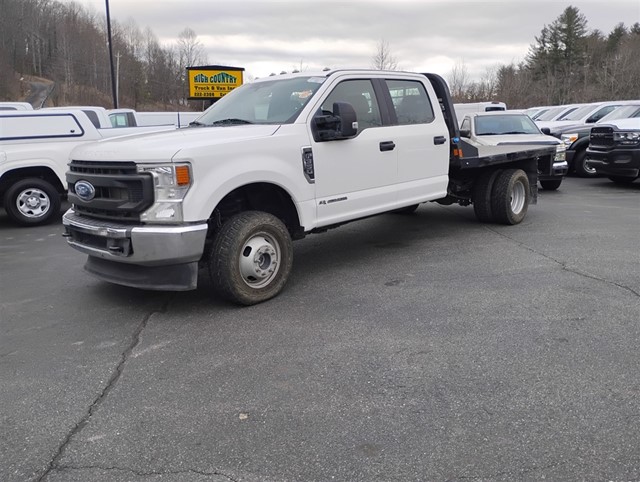 FORD F350 CREW CAB FLATBED in 