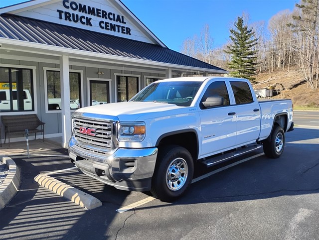 GMC SIERRA 2500 CREW CAB PICKUP in 