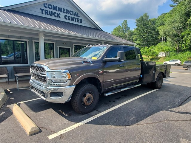 RAM 3500 CREW CAB FLATBED in 