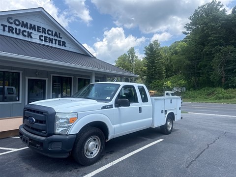 2015 FORD F250 SUPERCAB SERVICE TRUCK