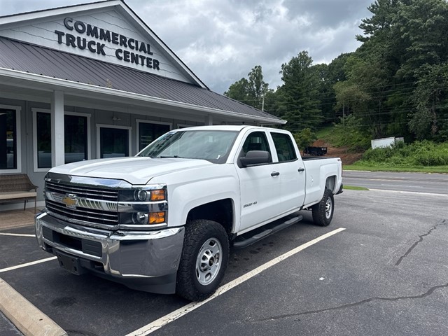 CHEVROLET SILVERADO 2500 CREW CAB PICKUP in 