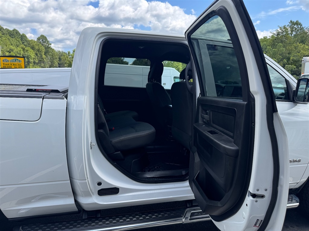 2022 Ram 2500 photo 15
