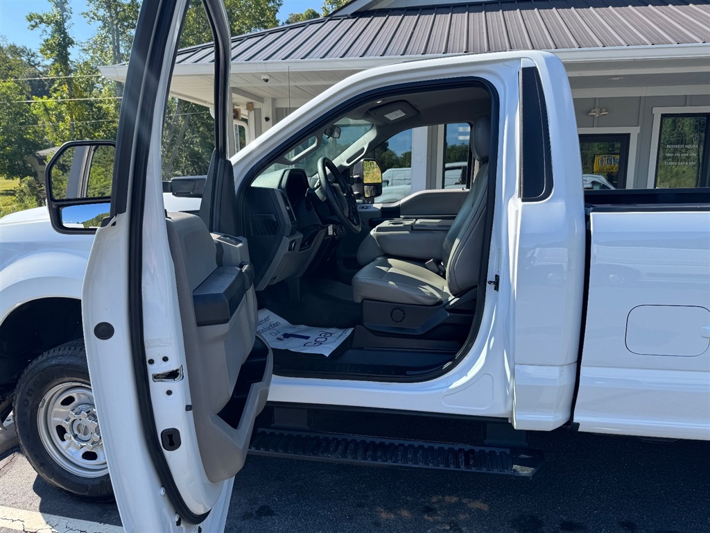 2018 Ford F-250 photo 9