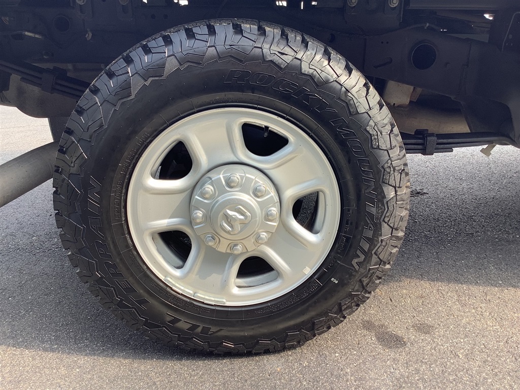 2023 Ram 3500 photo 30
