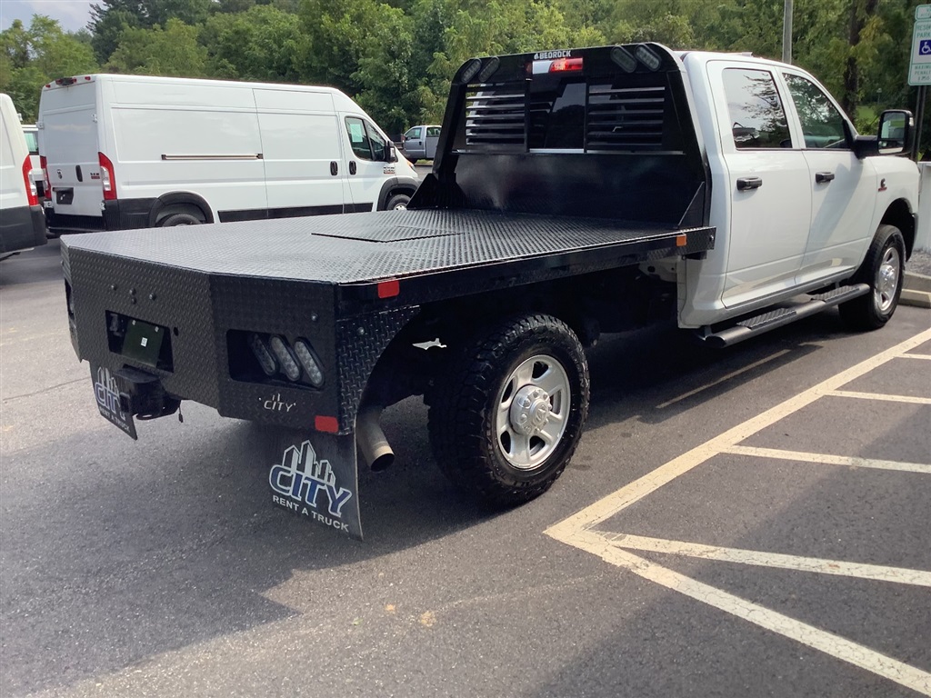 2023 Ram 3500 photo 2