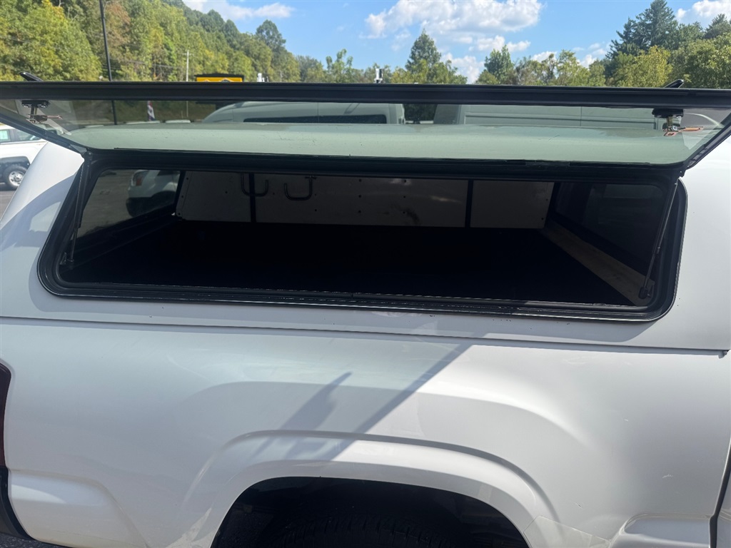 2019 Toyota Tacoma Access Cab photo 23