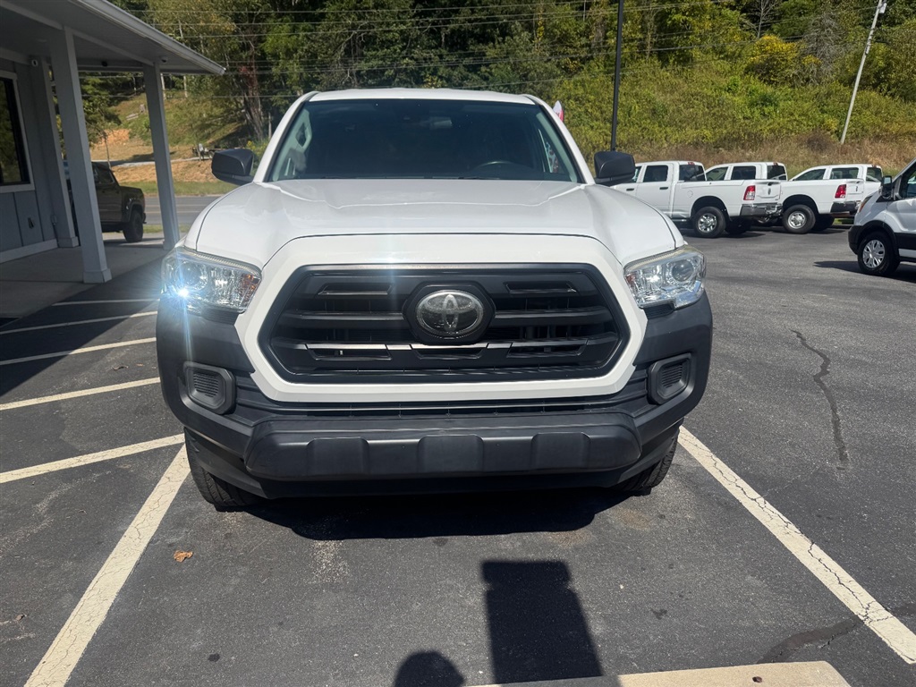 2019 Toyota Tacoma Access Cab photo 8