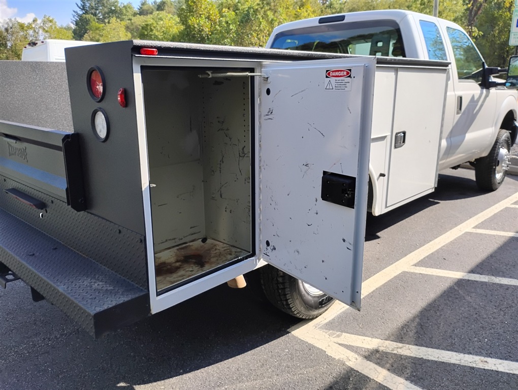 2016 Ford F-350 photo 12