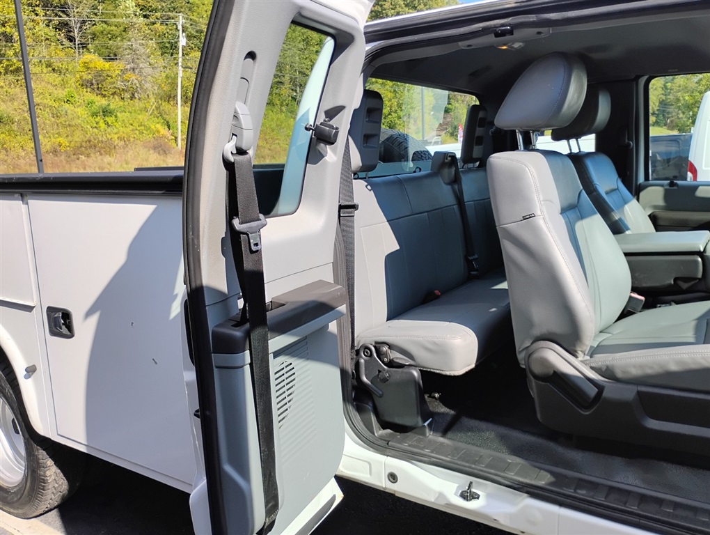 2016 Ford F-350 photo 15