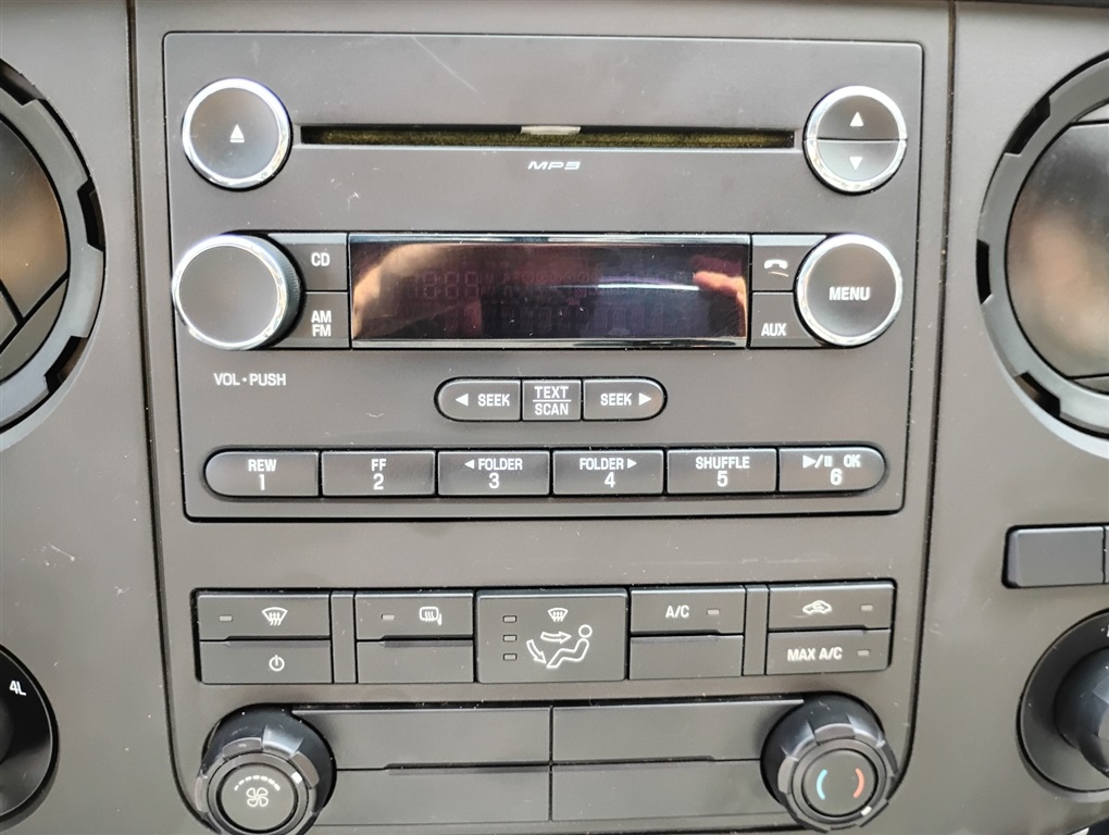 2016 Ford F-350 photo 23