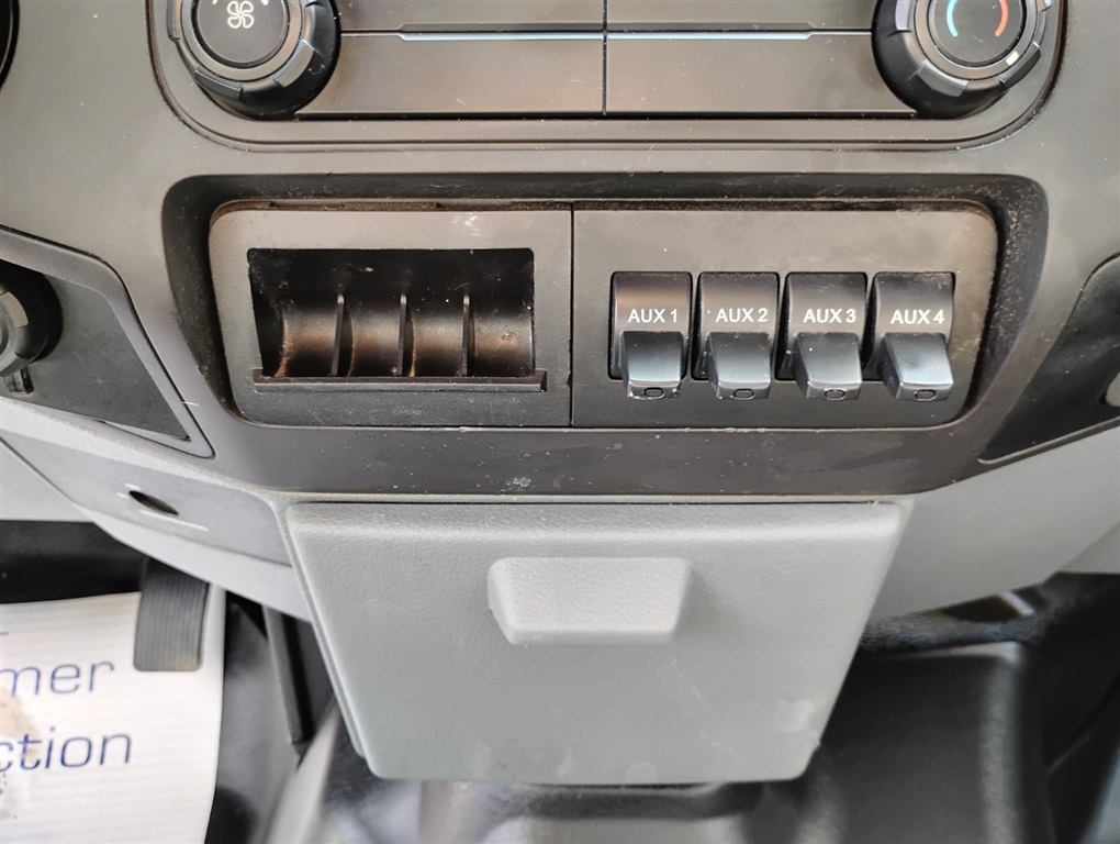 2016 Ford F-350 photo 24