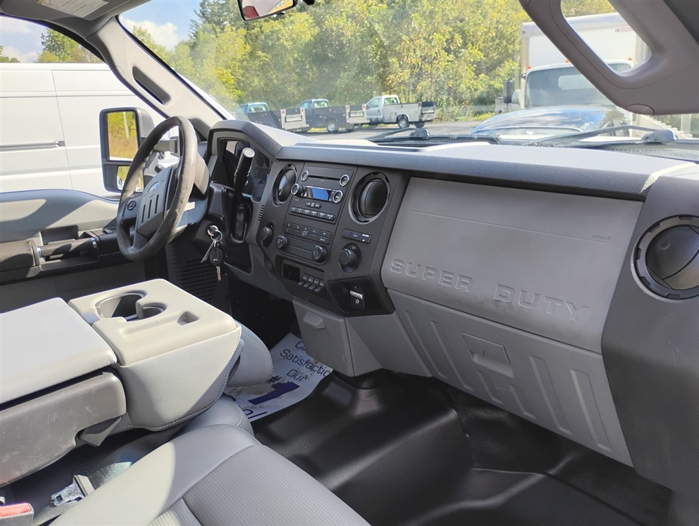 2016 Ford F-350 photo 30