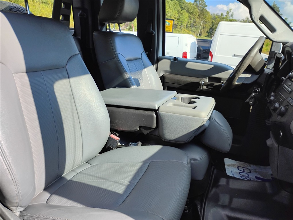 2016 Ford F-350 photo 31