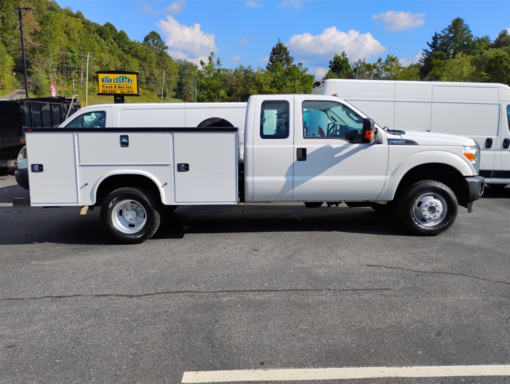 2016 Ford F-350 photo 3