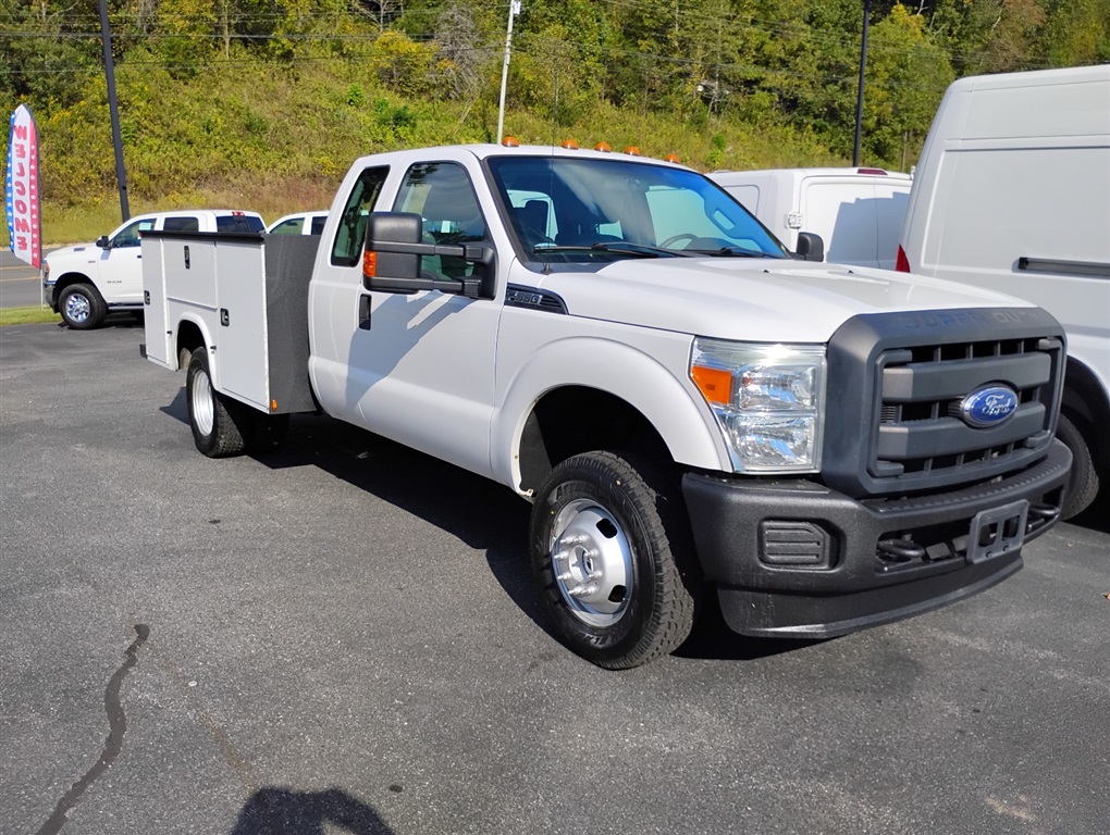 2016 Ford F-350 photo 4