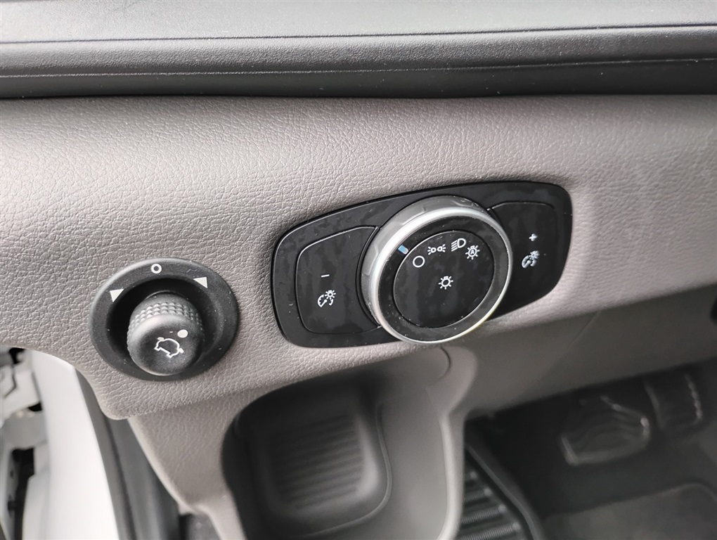 2020 Ford Transit Passenger photo 13