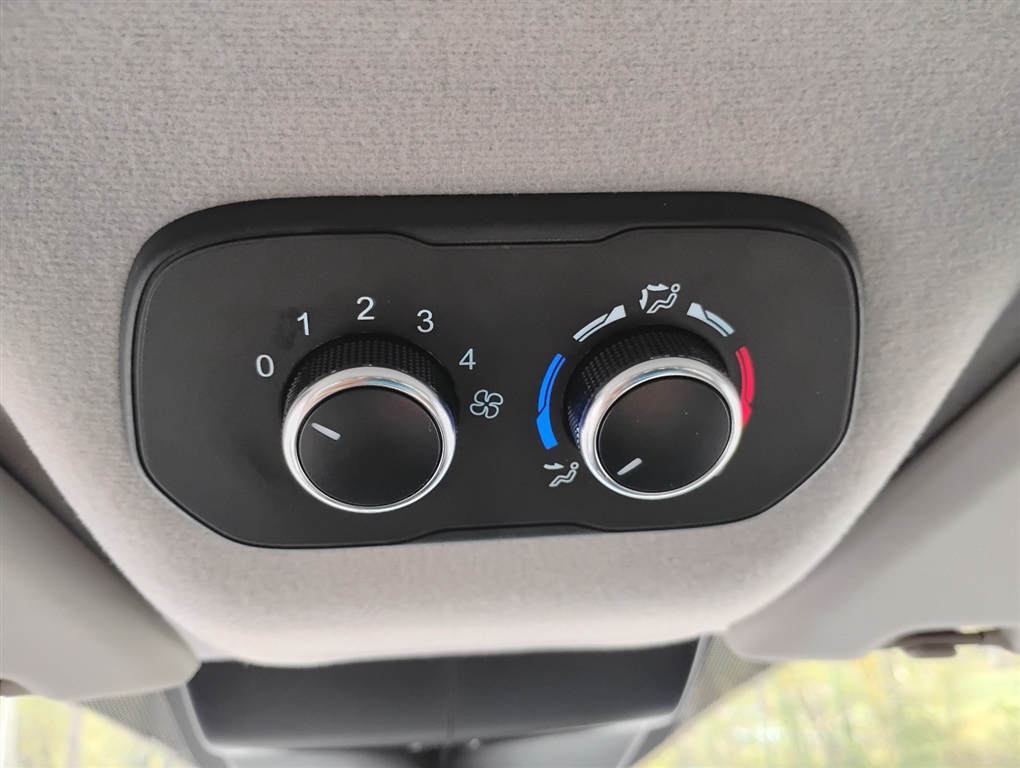 2020 Ford Transit Passenger photo 24