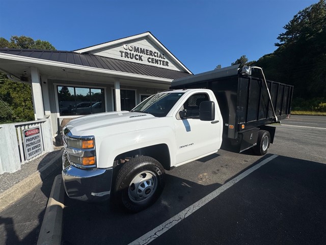 Chevrolet Silverado 3500HD Dump Truck in 