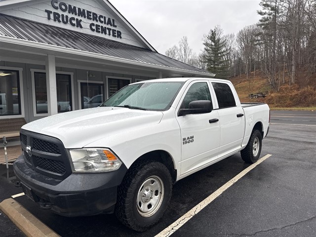 RAM 1500 Tradesman Crew Cab SWB 4WD in 